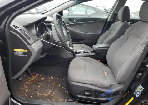 2013 Hyundai Sonata Gls z USA, uszkodzony, nr VIN 5NPEB4AC6DH632042